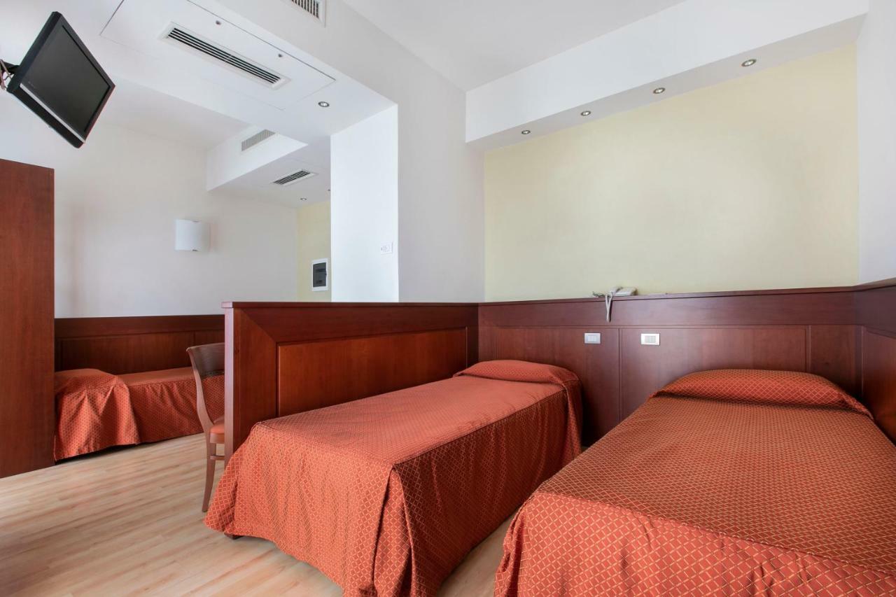 Hotel Conradi Chiavenna Ngoại thất bức ảnh