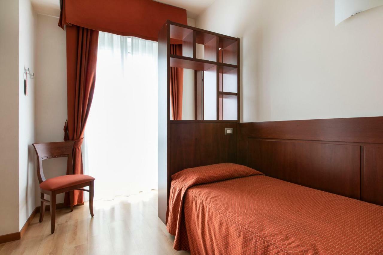 Hotel Conradi Chiavenna Ngoại thất bức ảnh